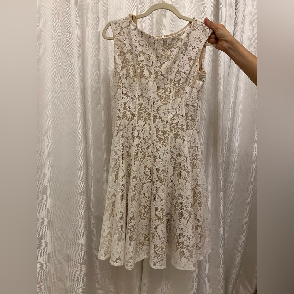 Floral Lace White Danny and Nicole Dress. Size 8.